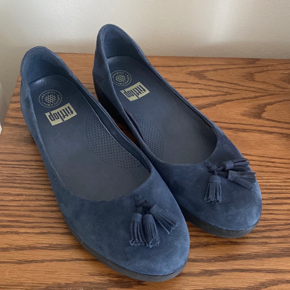 FitFlop Navy Blue Suede Tassel Slip-on Flats Loafers, size 8.5